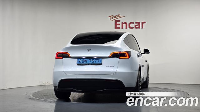 Tesla Model Y Long Range AWD 2022 — фото 4