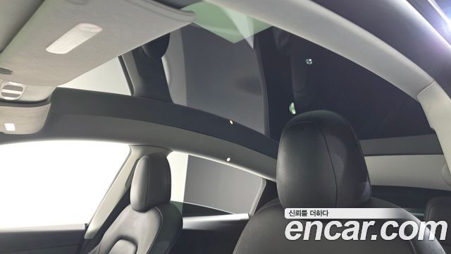 Tesla Model Y Long Range AWD 2022 — фото 20