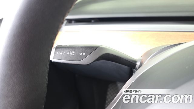 Tesla Model Y Long Range AWD 2022 — фото 24