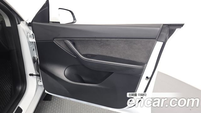 Tesla Model Y Long Range AWD 2022 — фото 30