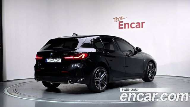 BMW 1 Series (F40) 120i M Sports 2023 — фото 2