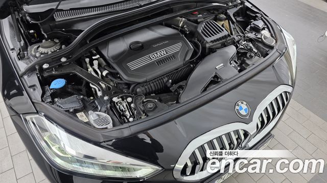 BMW 1 Series (F40) 120i M Sports 2023 — фото 6