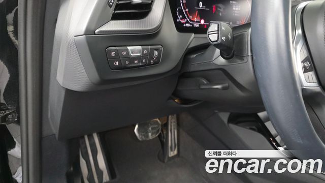 BMW 1 Series (F40) 120i M Sports 2023 — фото 17