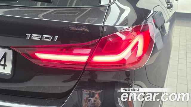 BMW 1 Series (F40) 120i M Sports 2023 — фото 23