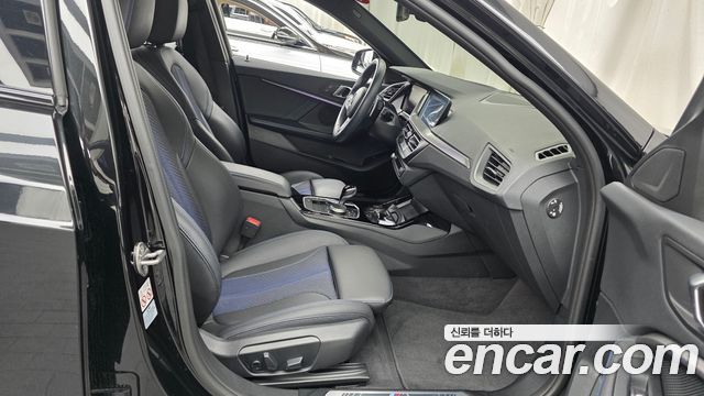 BMW 1 Series (F40) 120i M Sports 2023 — фото 26