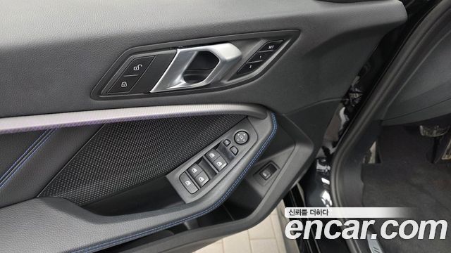 BMW 1 Series (F40) 120i M Sports 2023 — фото 28