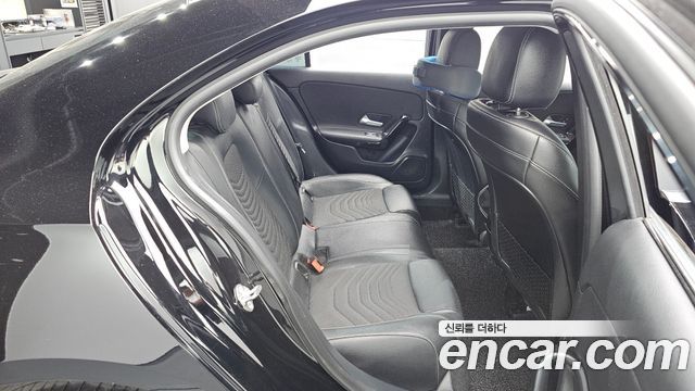 Mercedes-Benz A-Class (W177) A220 Sedan 2020 — фото 11