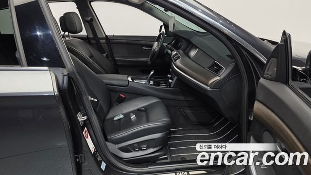 BMW 5 Series GT (F07) GT 30d 2013 — фото 11