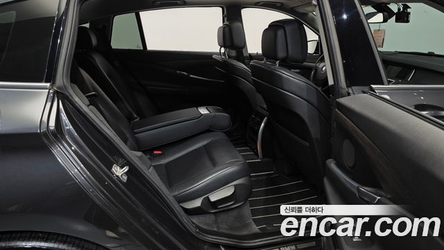 BMW 5 Series GT (F07) GT 30d 2013 — фото 12