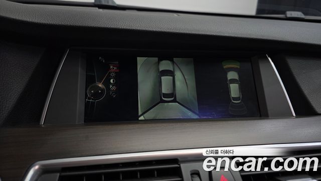BMW 5 Series GT (F07) GT 30d 2013 — фото 16