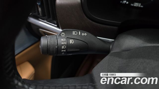 Volvo V90 Cross Country D5 PRO AWD 2019 — фото 20