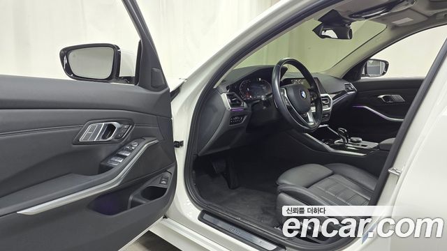 BMW 3 Series (G20) 320i Touring Luxury 2022 — фото 10
