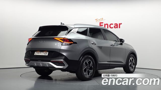 Kia Sportage (V) Diesel 2.0 2WD Prestige 2023 — фото 2