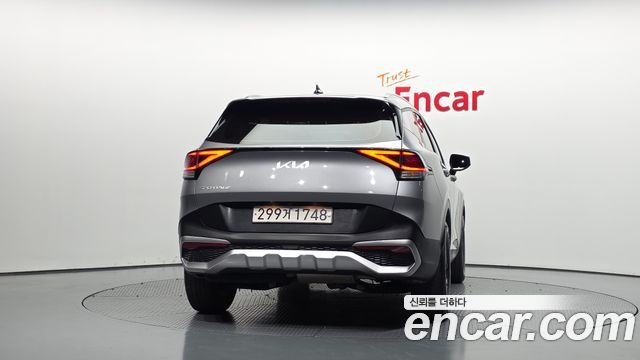 Kia Sportage (V) Diesel 2.0 2WD Prestige 2023 — фото 4