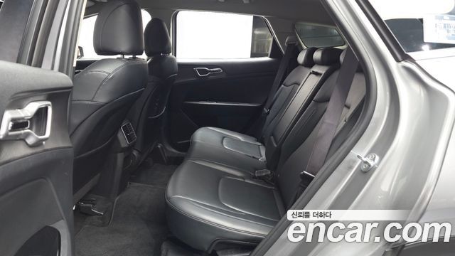 Kia Sportage (V) Diesel 2.0 2WD Prestige 2023 — фото 26
