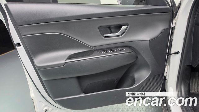 Hyundai Kona (SX2) Gasoline 1.6 Turbo 2WD Modern 2023 — фото 24