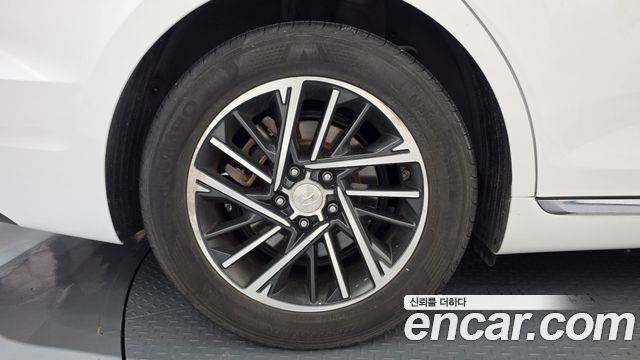 Hyundai Grandeur (IG) 2.5 Premium 2020 — фото 21