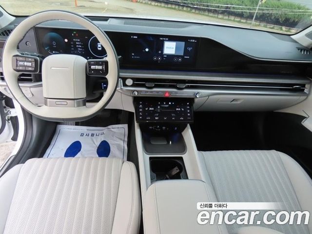 Hyundai Grandeur Hybrid (GN7) Calligraphy