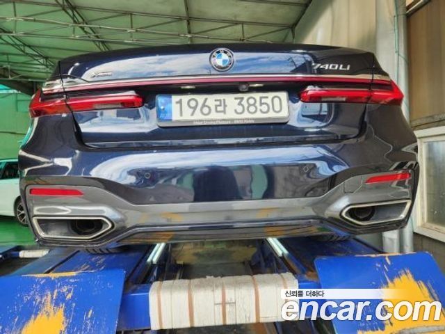 BMW 7 Series (G11) 740Li xDrive M Sport Package 2022 — фото 2