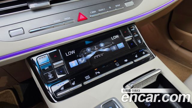 Hyundai Grandeur (IG) 2.5 Special 2020 — фото 20