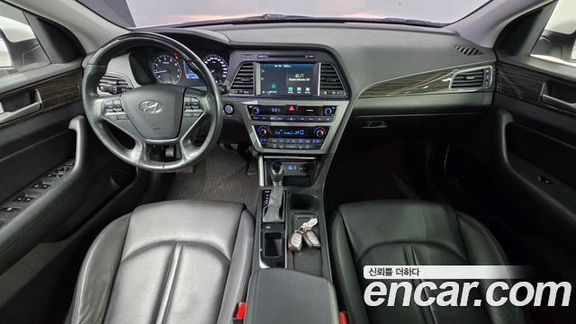 Hyundai Sonata (LF) 2.0 Smart 2015 — фото 7