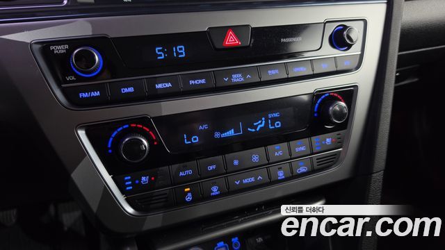 Hyundai Sonata (LF) 2.0 Smart 2015 — фото 19