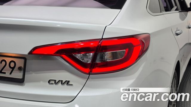 Hyundai Sonata (LF) 2.0 Smart 2015 — фото 23