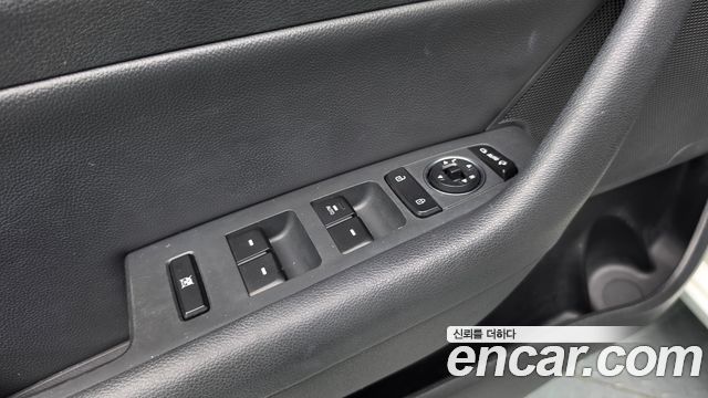 Hyundai Sonata (LF) 2.0 Smart 2015 — фото 29