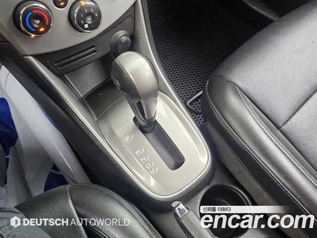Chevrolet Trax 1.4 LT Leather Package 2016 — фото 9