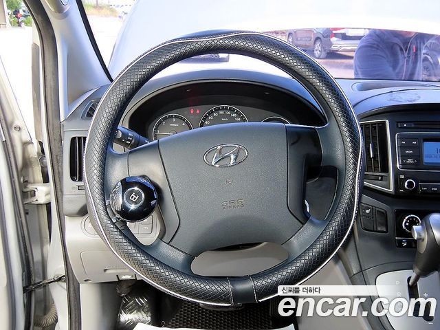 Hyundai Grand Starex 5-Seater VAN Smart 2017 — фото 8