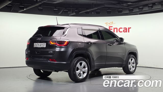 Jeep Compass (II) 2.4 Longitude AWD 2019 — фото 2
