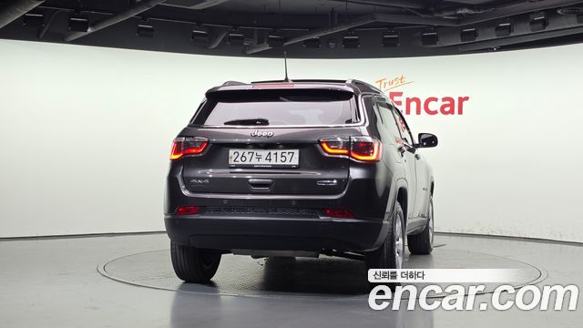 Jeep Compass (II) 2.4 Longitude AWD 2019 — фото 4