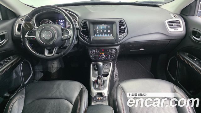Jeep Compass (II) 2.4 Longitude AWD 2019 — фото 7
