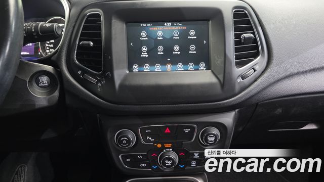 Jeep Compass (II) 2.4 Longitude AWD 2019 — фото 14
