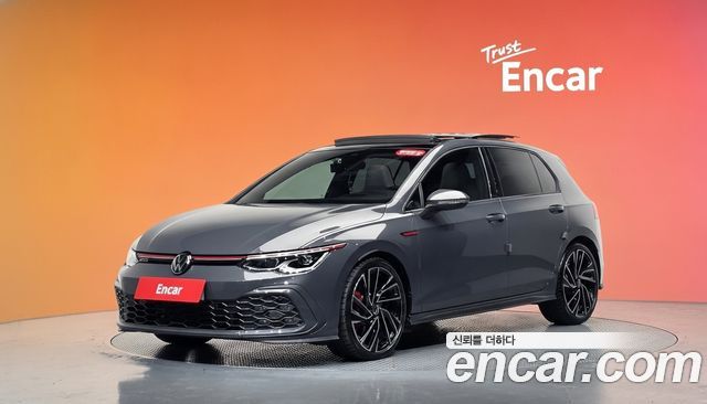 Volkswagen Golf (VIII) 2.0 GTI
