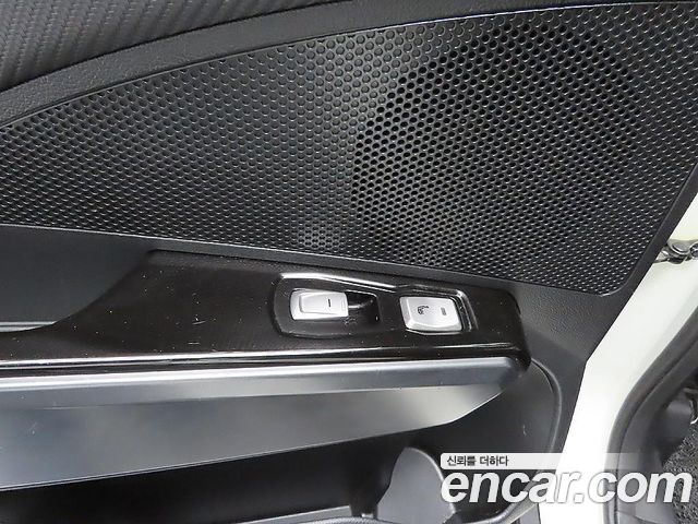 KG Mobility (SsangYong) Tivoli Air Diesel IX 2WD 2016 — фото 17