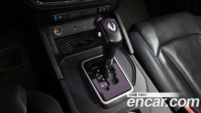 KG Mobility (SsangYong) Rexton Sports Khan Diesel 2.2 4WD Professional S (5-Link) 2019 — фото 9