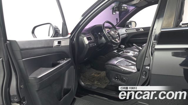KG Mobility (SsangYong) Rexton Sports Khan Diesel 2.2 4WD Professional S (5-Link) 2019 — фото 10