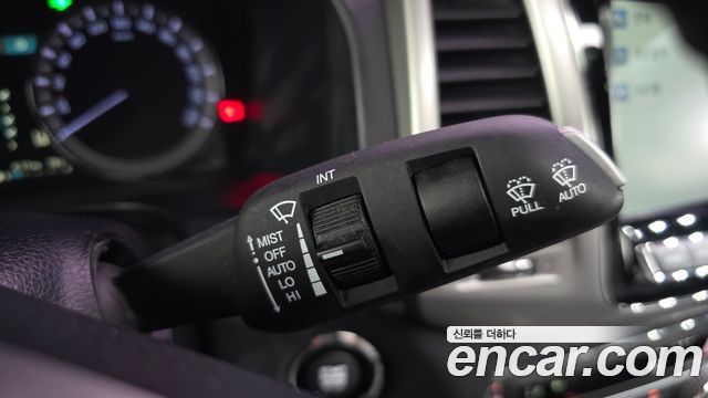 KG Mobility (SsangYong) Rexton Sports Khan Diesel 2.2 4WD Professional S (5-Link) 2019 — фото 18