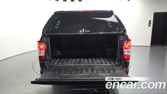 KG Mobility (SsangYong) Rexton Sports Khan Diesel 2.2 4WD Professional S (5-Link) 2019 — фото 20
