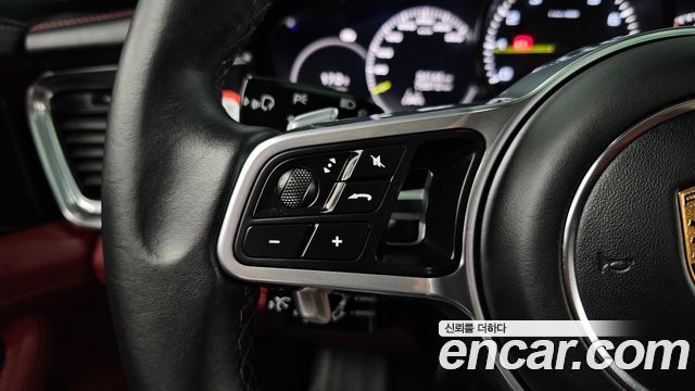 Porsche Panamera (971) 2.9 AWD E-Hybrid 2020 — фото 34