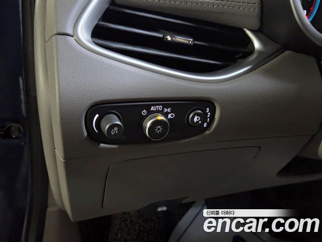 Chevrolet Malibu 1.5 Turbo LS Deluxe 2018 — фото 17
