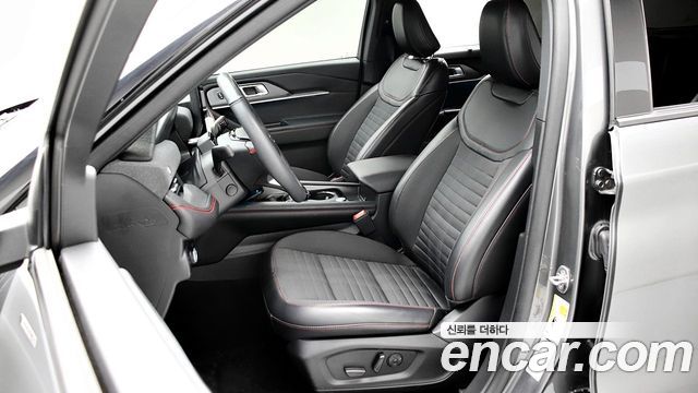 Ford Explorer (VI) 2.3 ST-Line 4WD 2025 — фото 18