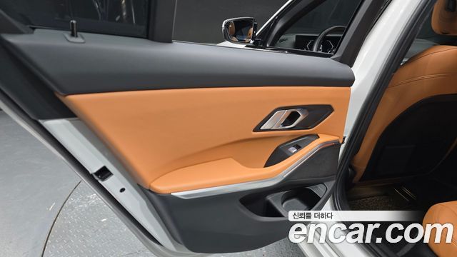 BMW 3 Series (G20) 330e M Sport 2023 — фото 25