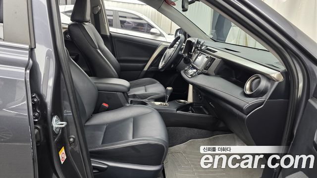 Toyota RAV4 2.5 4WD 4th 2013 — фото 11