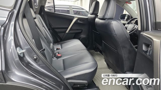Toyota RAV4 2.5 4WD 4th 2013 — фото 12