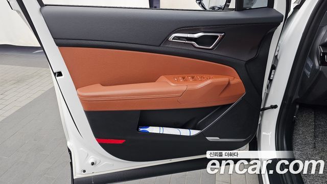 Kia Sportage (V) Gasoline 1.6 Turbo 2WD Noblesse 2025 — фото 24
