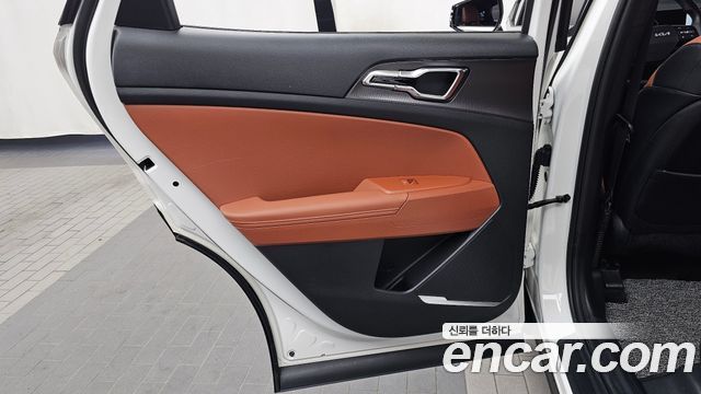 Kia Sportage (V) Gasoline 1.6 Turbo 2WD Noblesse 2025 — фото 25