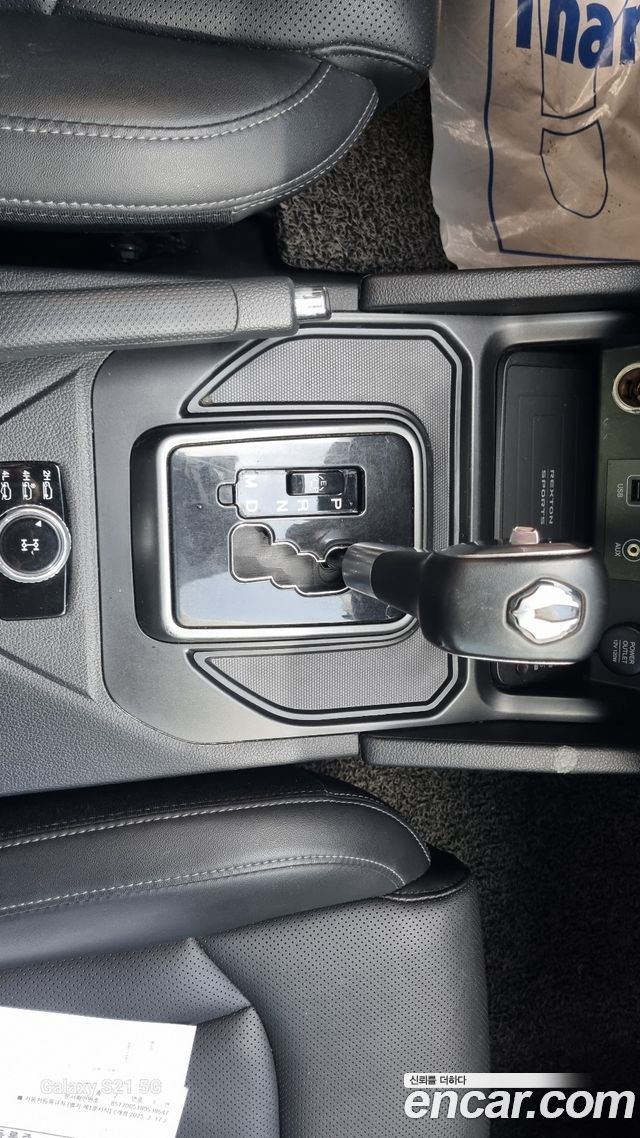 KG Mobility (SsangYong) Rexton Sports Khan Diesel 2.2 4WD Dynamic Edition (5-Link) 2021 — фото 9