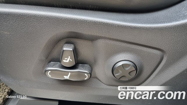 KG Mobility (SsangYong) Rexton Sports Khan Diesel 2.2 4WD Dynamic Edition (5-Link) 2021 — фото 18